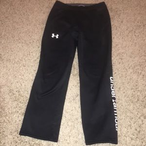 Girls under armour sweatpants.